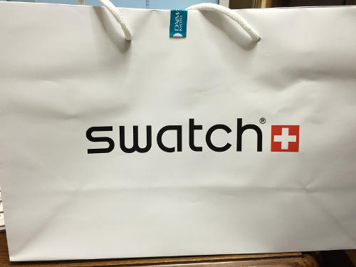 Swatchのショッピングバッグ